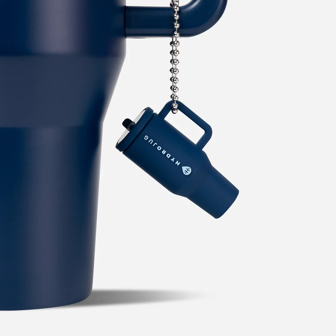 traveler-keychain-i0 Web-TravelerKeychainPhotos-Navy2.webp