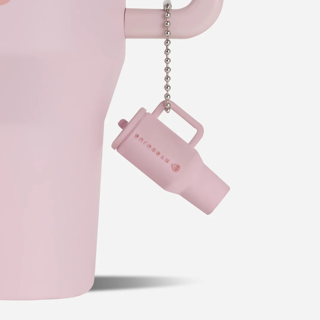 traveler-keychain-i0 Web-TravelerKeychainPhotos-PinkSand2.webp